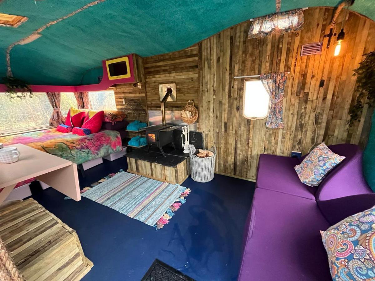 Budget Stay, In Lovely Private Setting With Rustic Charm, Log Burner, Fire Pit, Campers Kitchen & Eco Loo No Bedding Supplied Narberth Luaran gambar